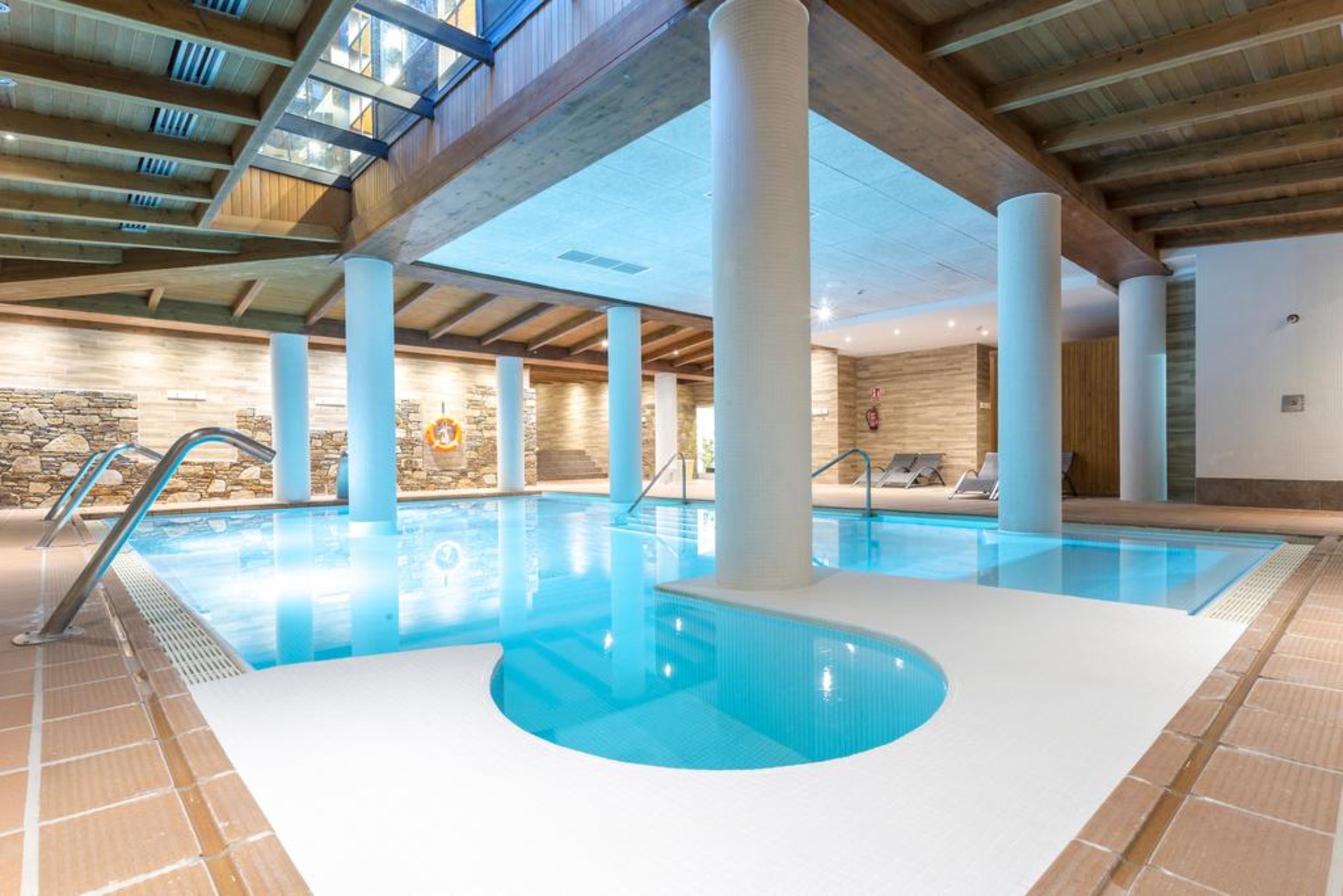Aj Hotel And Spa Canillo Exterior photo